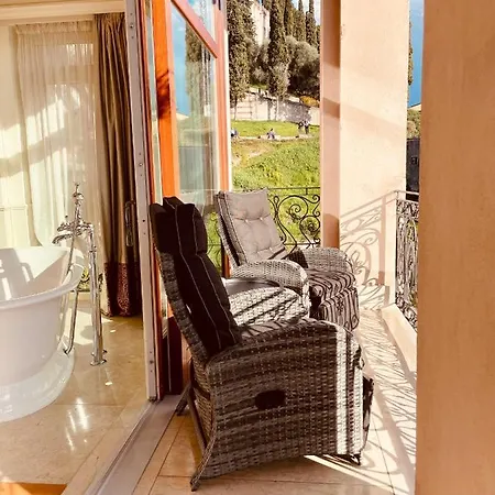 Relais Colle San Pietro Bed & Breakfast *